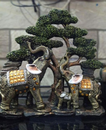 Antique Style Elephants Family 